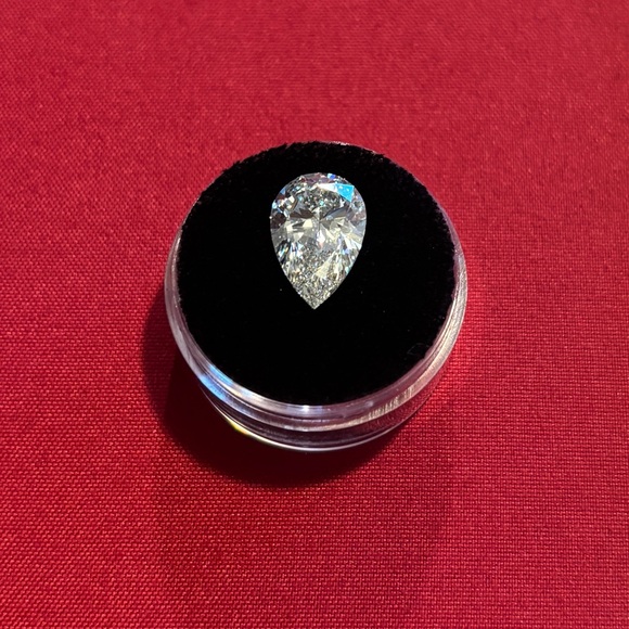 Jewelry - Rare Exquisite 4.50 CT  Pear Lab Diamond G VS2 Excellent Grade